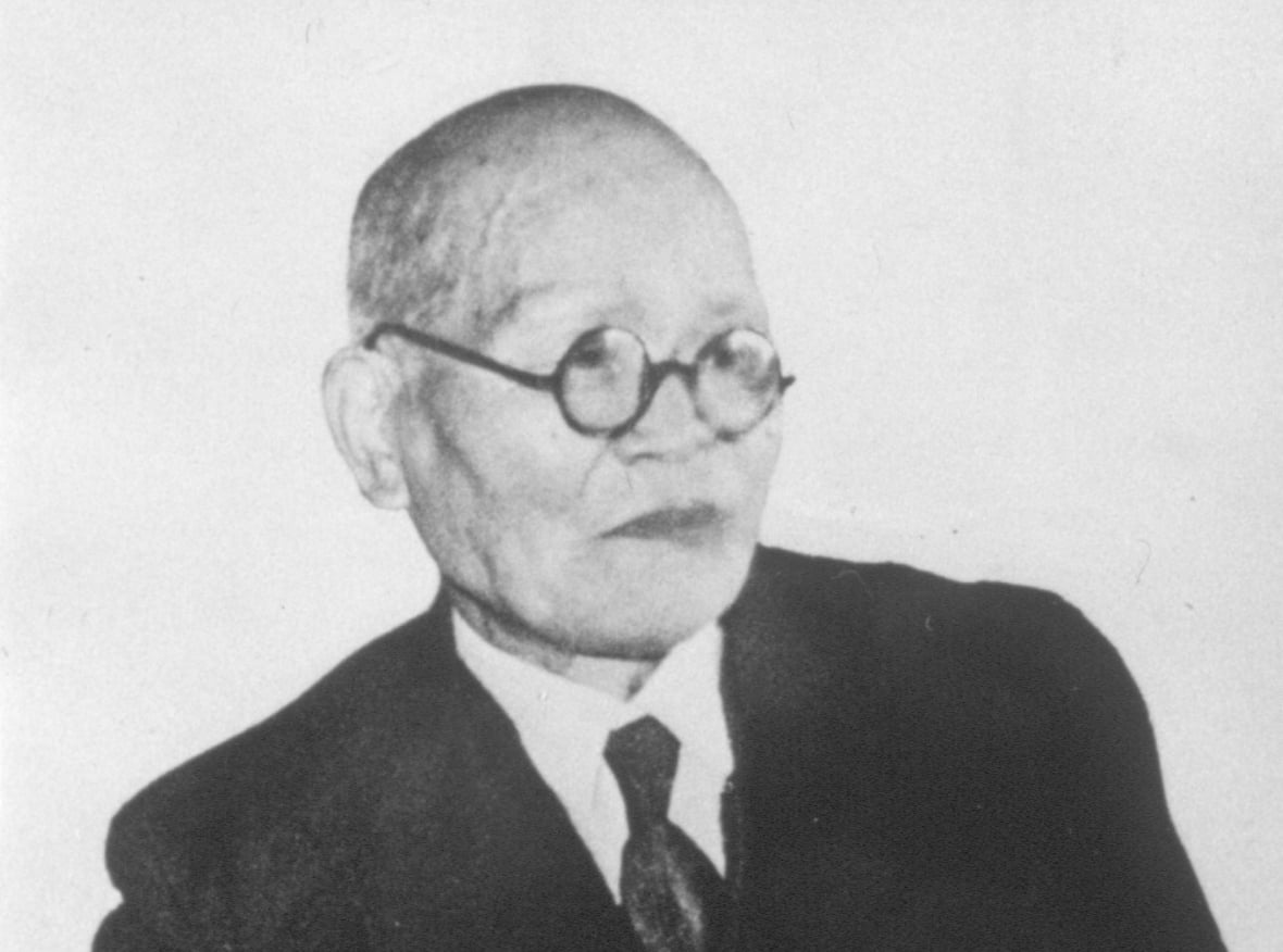 鴻野沖三郎氏